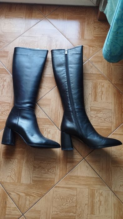 Дамски кожени ботуши  GiAnni 38  номер, нови