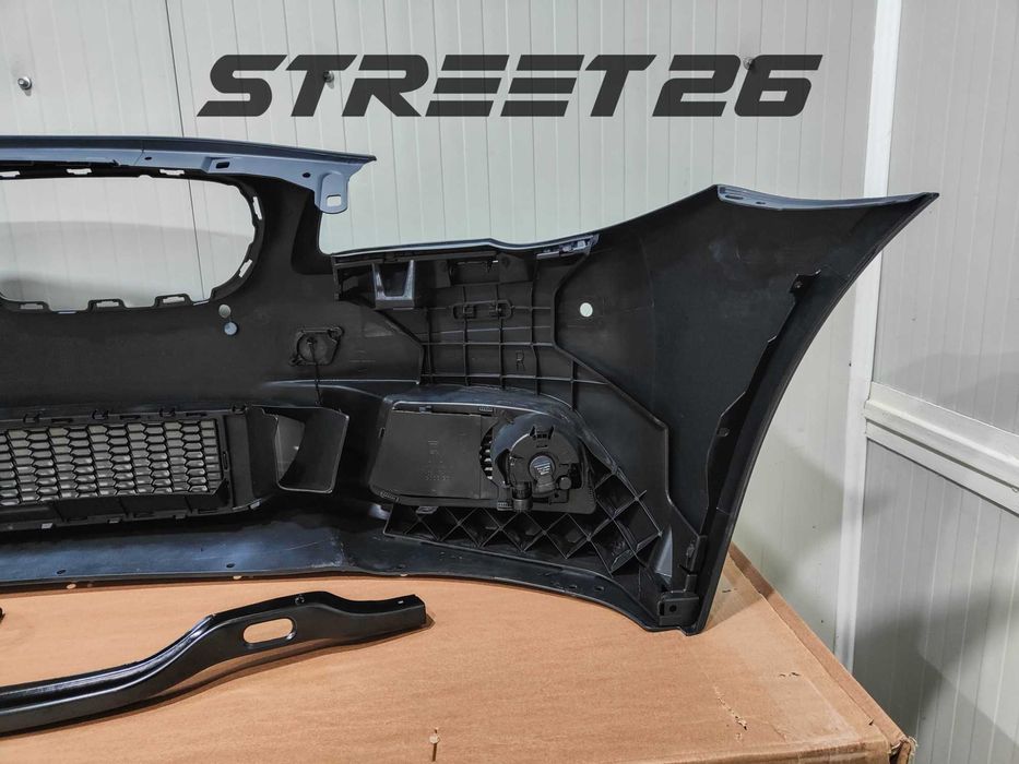 Bara fata M BMW F10 F11 (2010-2013) pre-LCI cu grile duble si lip