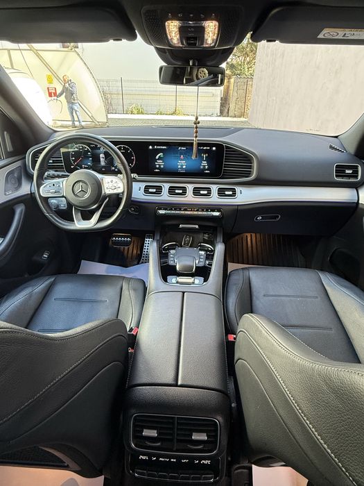 Mercedes Benz GLE 350d 4 Matic  AMG  Perne de aer Masaj Panoramic