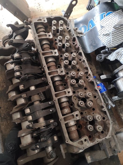 Vând chiuloasă motor Iveco cursor