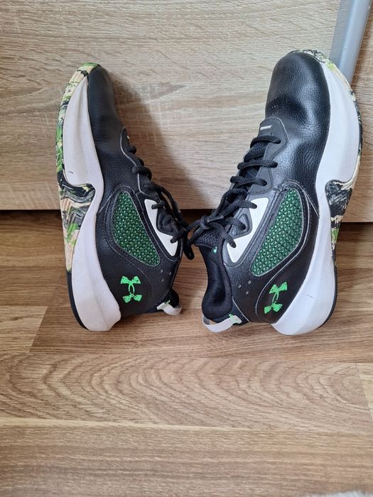 Adidasi Under armour