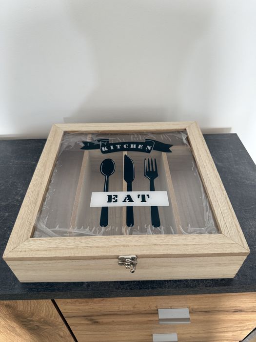 Organizator tacamuri din lemn