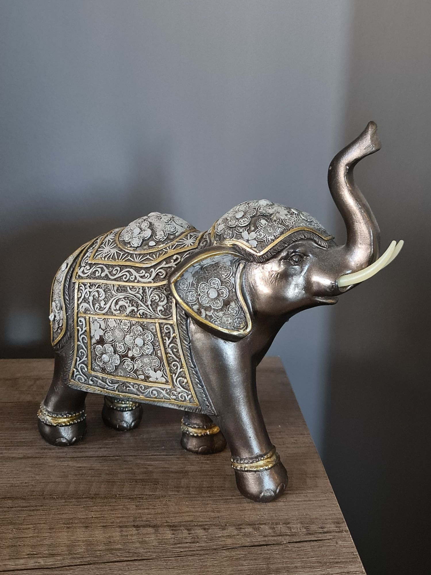 Сувенир / декорация / статуетка индийски Слон