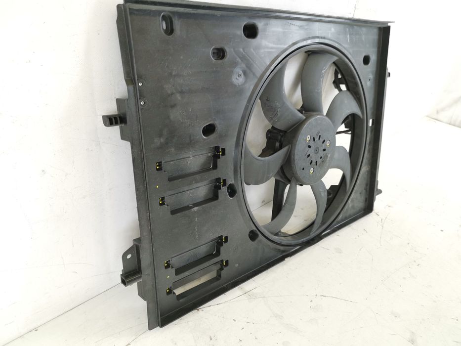 Електровентилатор Радиатор Рено Каджар / Renault Kadjar Оригинален, в