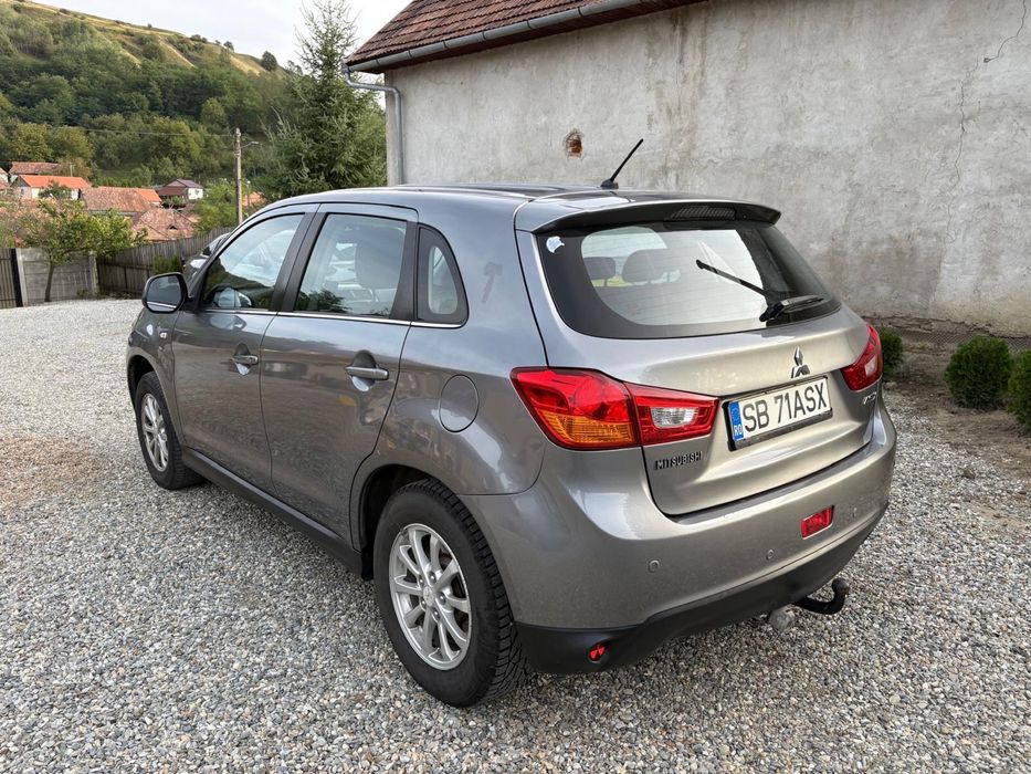 Mitsubishi Asx an 2015