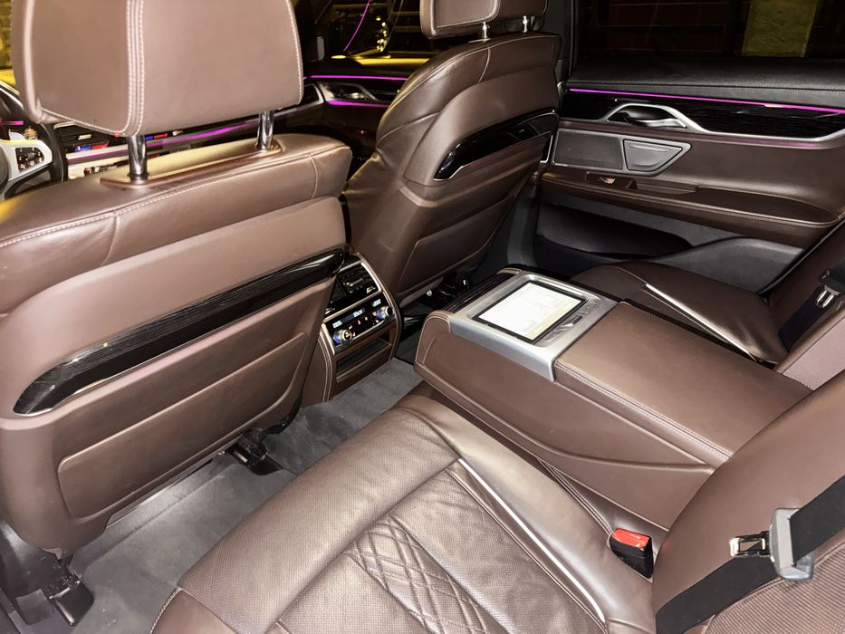 BMW 730d xDrive M-Packet • 3.0 Diesel 265 CP • Full Option