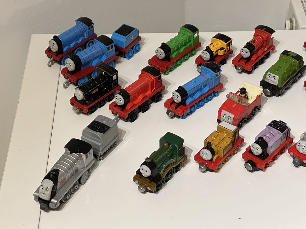 Colectie trenulete locomotive vagoane thomas & friends