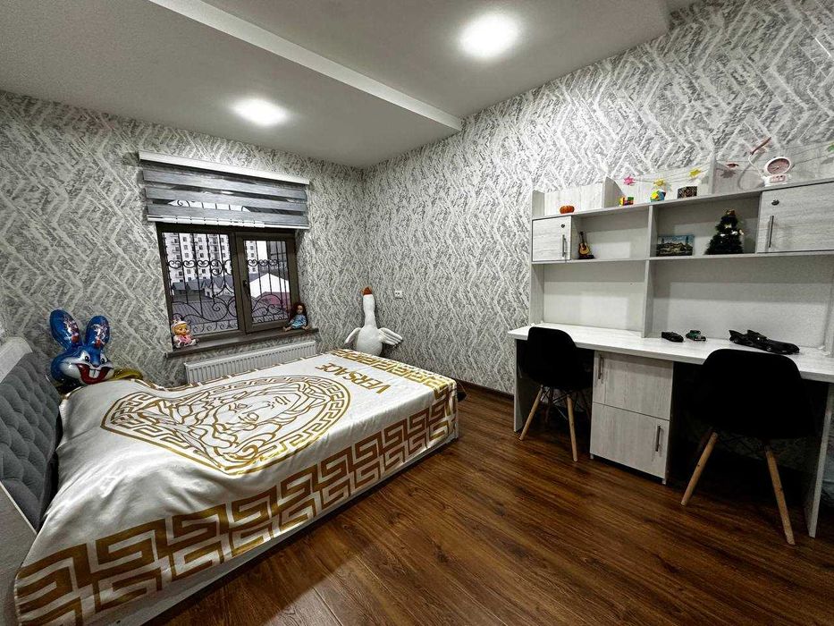 Продаётся 4х комнатная дуплекс квартира