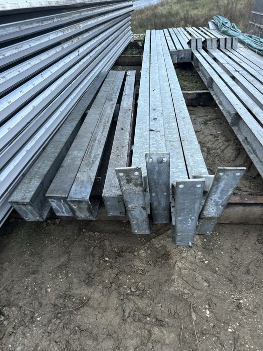 Structura metalica cu panouri sandwich