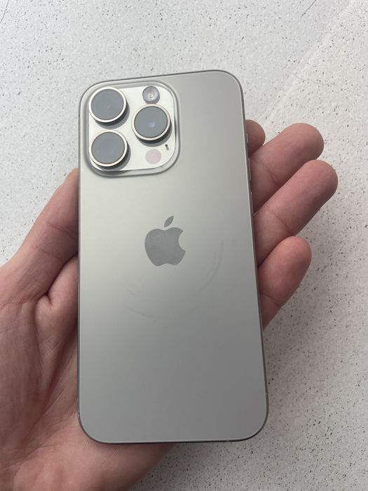 iPhone 15 Pro impecabil