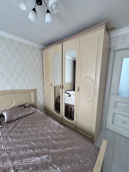 Спальный гарнитур