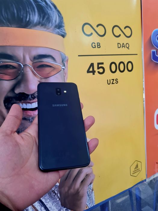 Samsung J 6 + ...