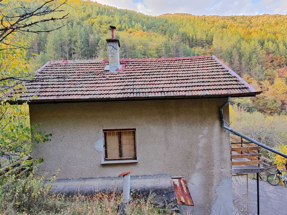 Продава се Къща в с. Церецел, Област София-област - 100 кв.м за 590 €/кв.м - Снимка #21