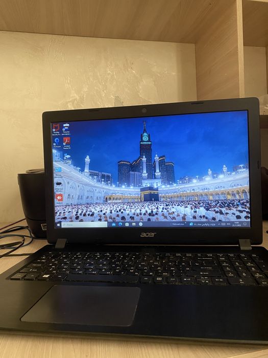 продоется ноутбук в хорошем состояний без минусов.