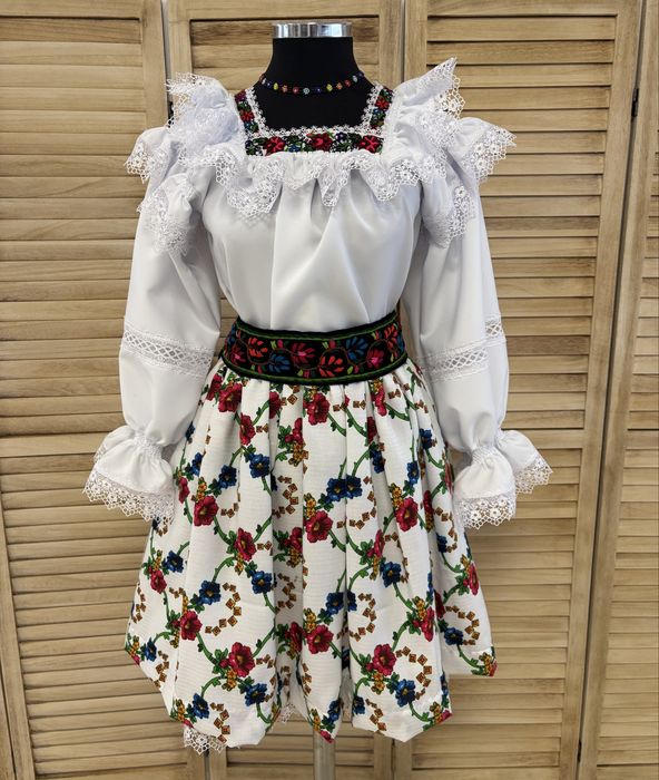 Costum traditional de Maramures pentru femei set complet