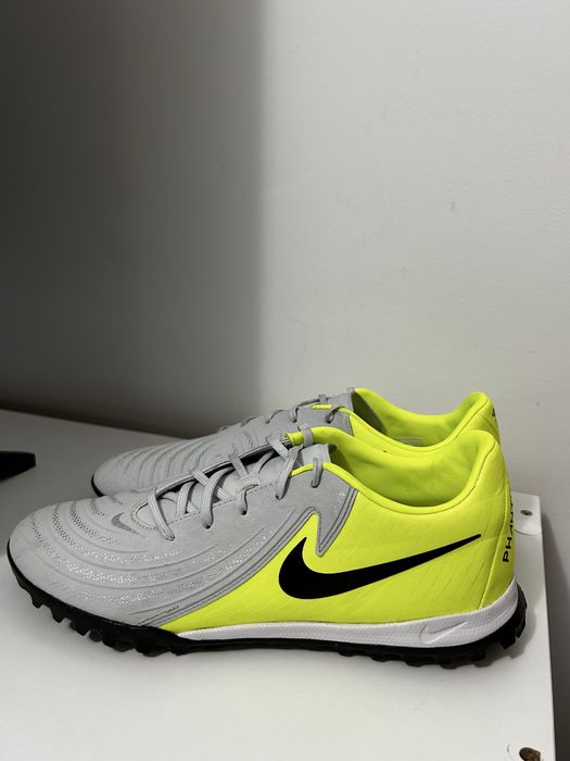 Ghete fotbal Nike phantom GX