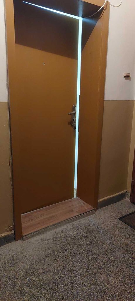 Дава се под наем Двустаен апартамент в Плевен, Дружба 4 - 50 кв.м за 280.5 € - Снимка #4