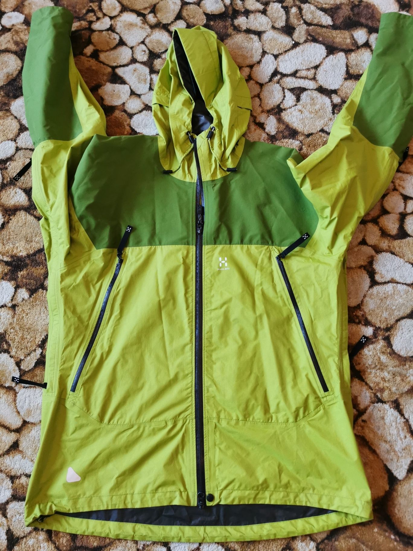 Jacketa Haglos Gore-tex L mammut salewa patagonia arcteryx salomon