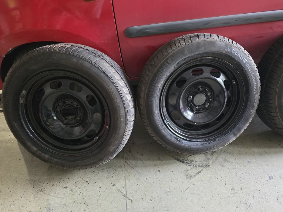 4 roți BMW cu anvelope iarnă 195/65/16