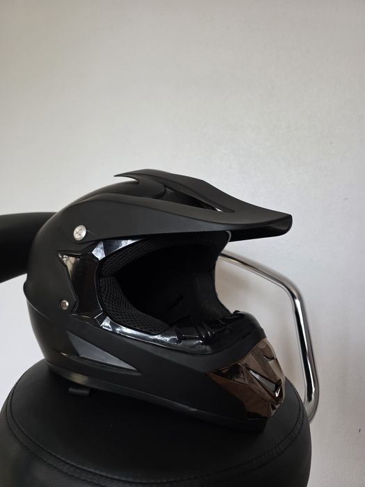 Cască  Moto Tip Cross / Enduro ~ Neagră  mată design agresiv