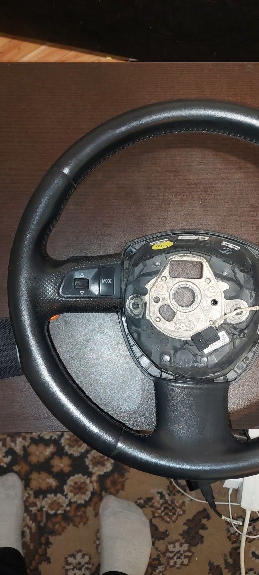 Волан за Ауди а6  c5 с f1 пера