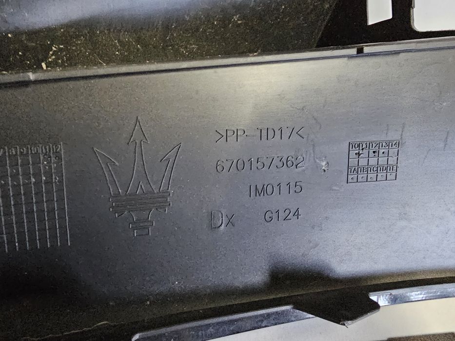Colt dreapta bara spate Maserati Grecale cod 670157362