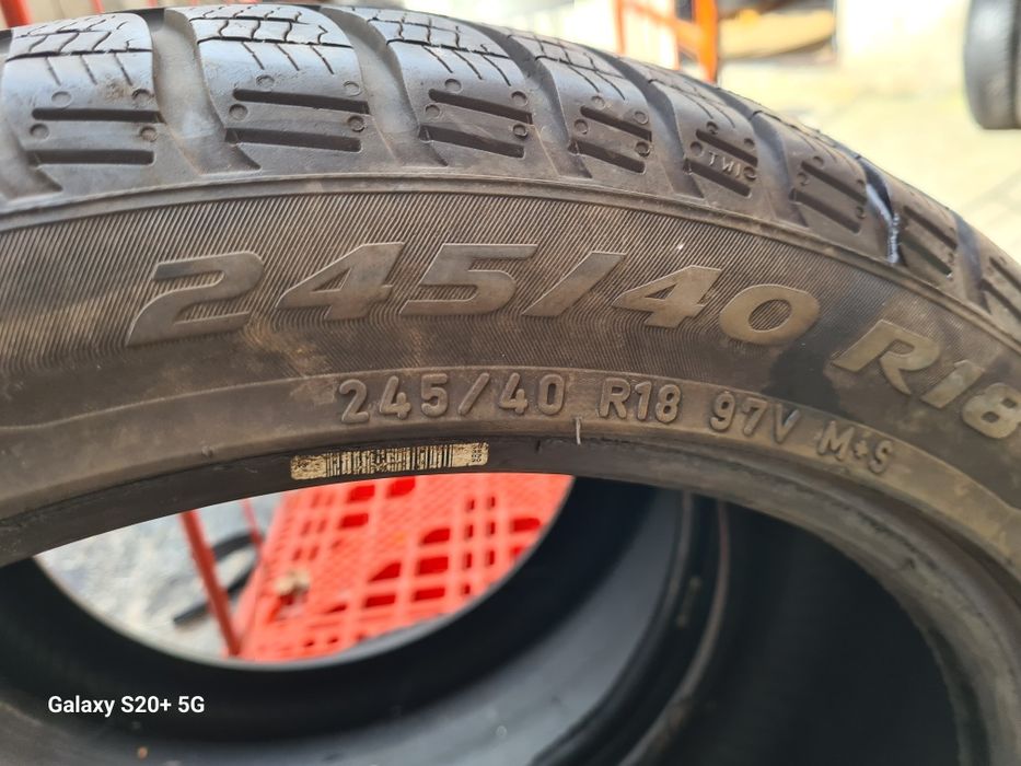 245/45R 18 Pirelli