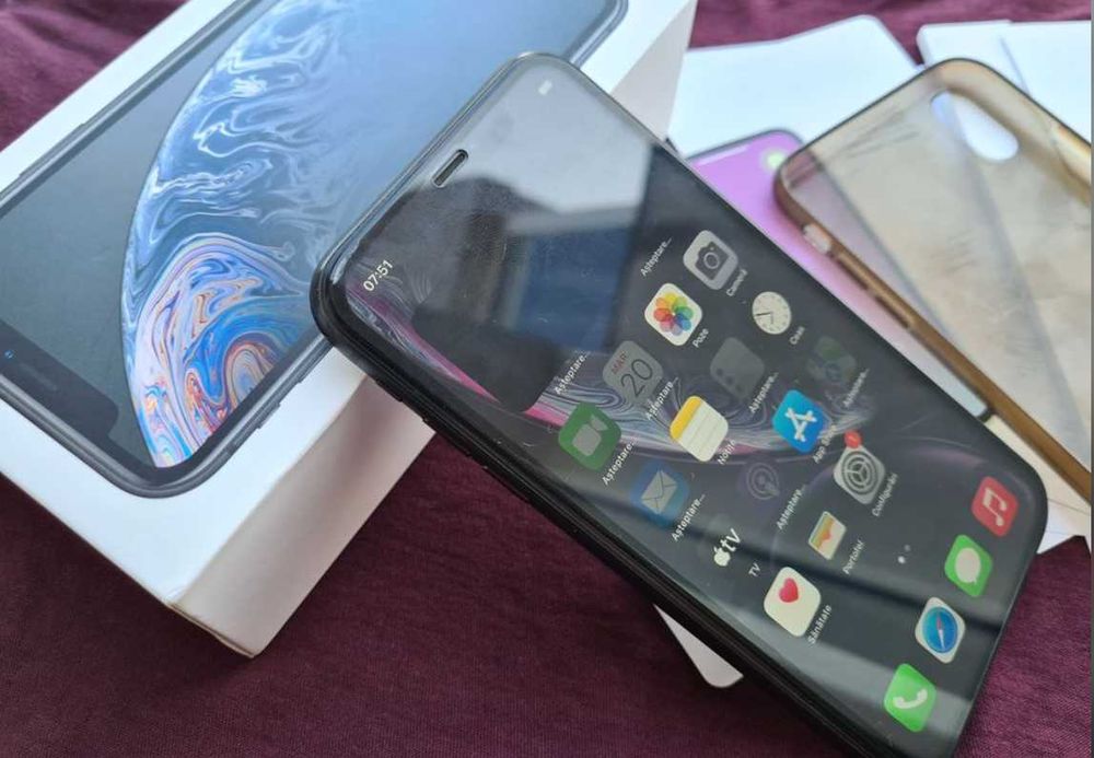 iPhone XR la cutie / IMPECABIL / Husa bonus / 950 lei