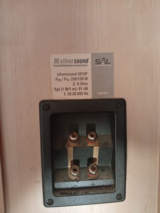 Vând sau schimb boxe sal