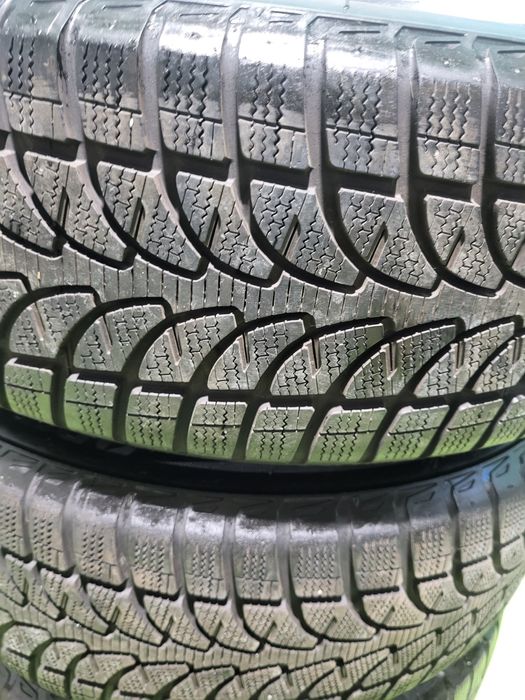 4 бр зимни 235/60/18 Bridgestone