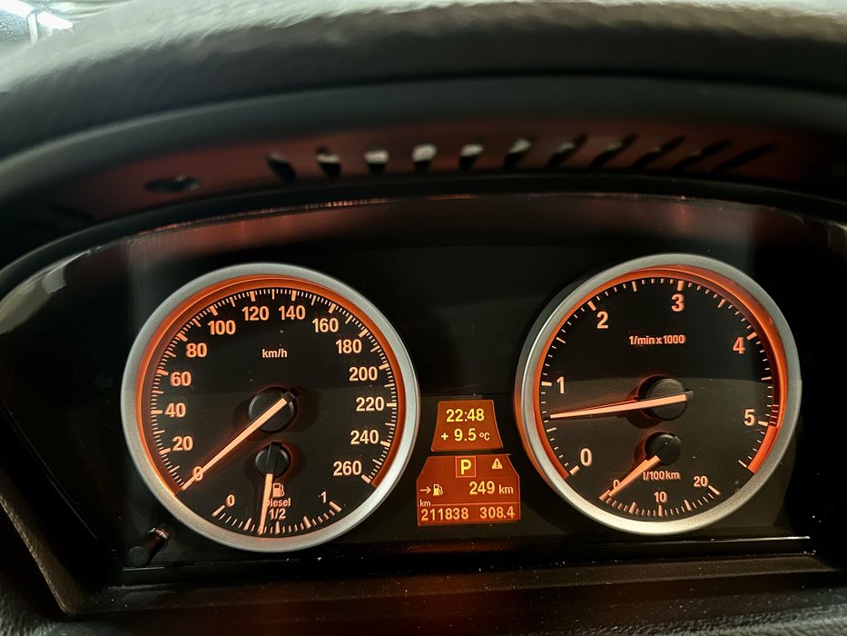 BMW X6 3,5XD 286кс 2008год