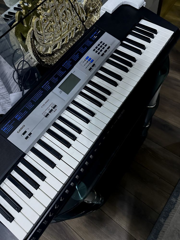 Синтезатор Casio