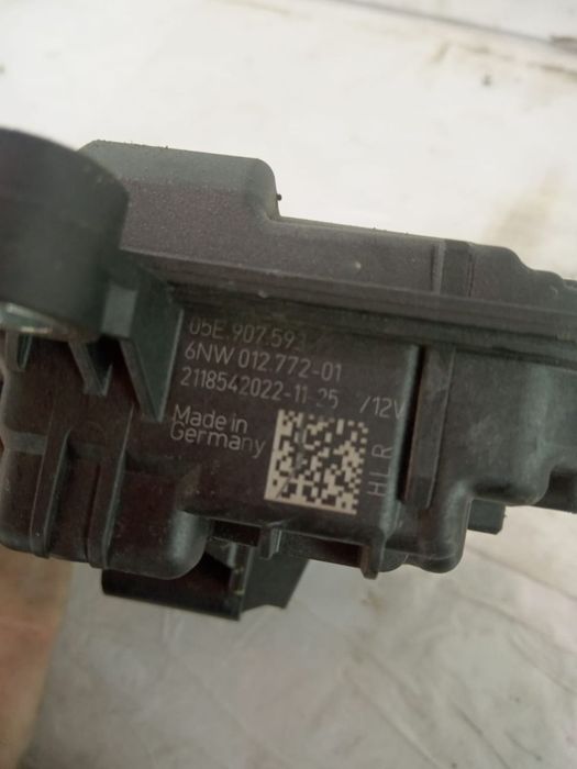 Motoras pompa apa 1.0 tsi dlac 05e907593 Volkswagen VW Polo 6 AW/BZ (