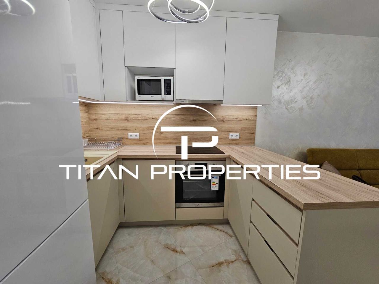 Продава се Двустаен апартамент в Варна, Бриз - 73 кв.м за 3548 €/кв.м - Снимка #2