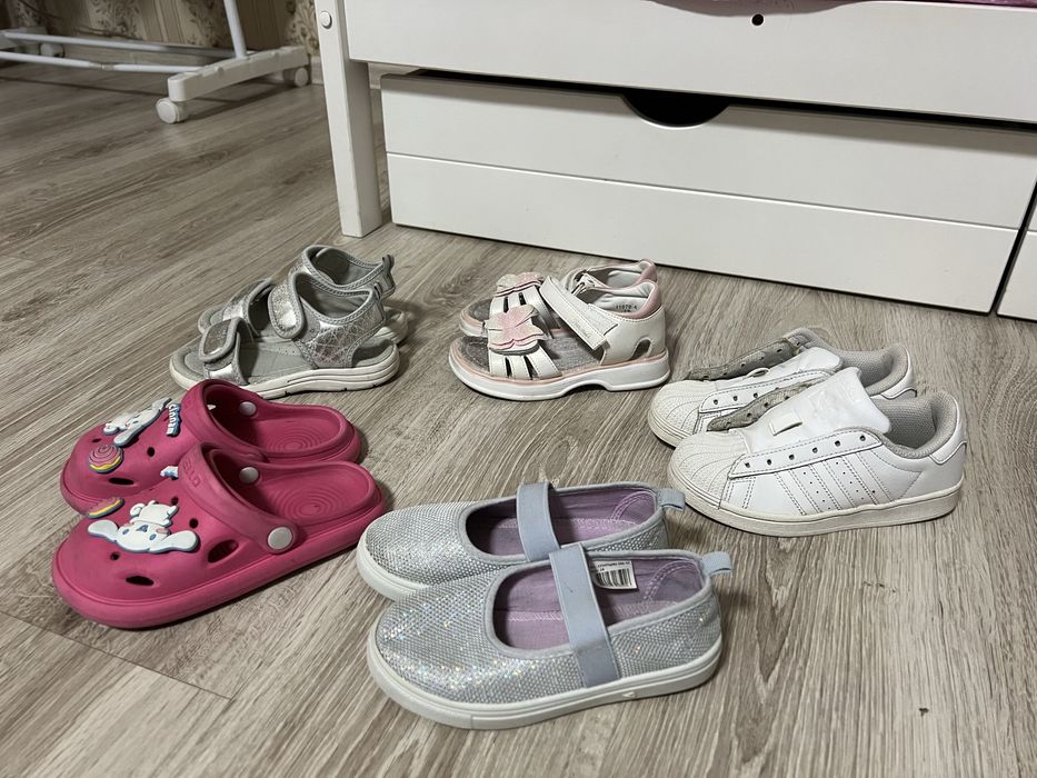 Обувь на девочку