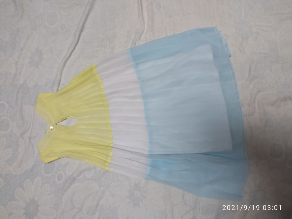 Продам платье для девочек