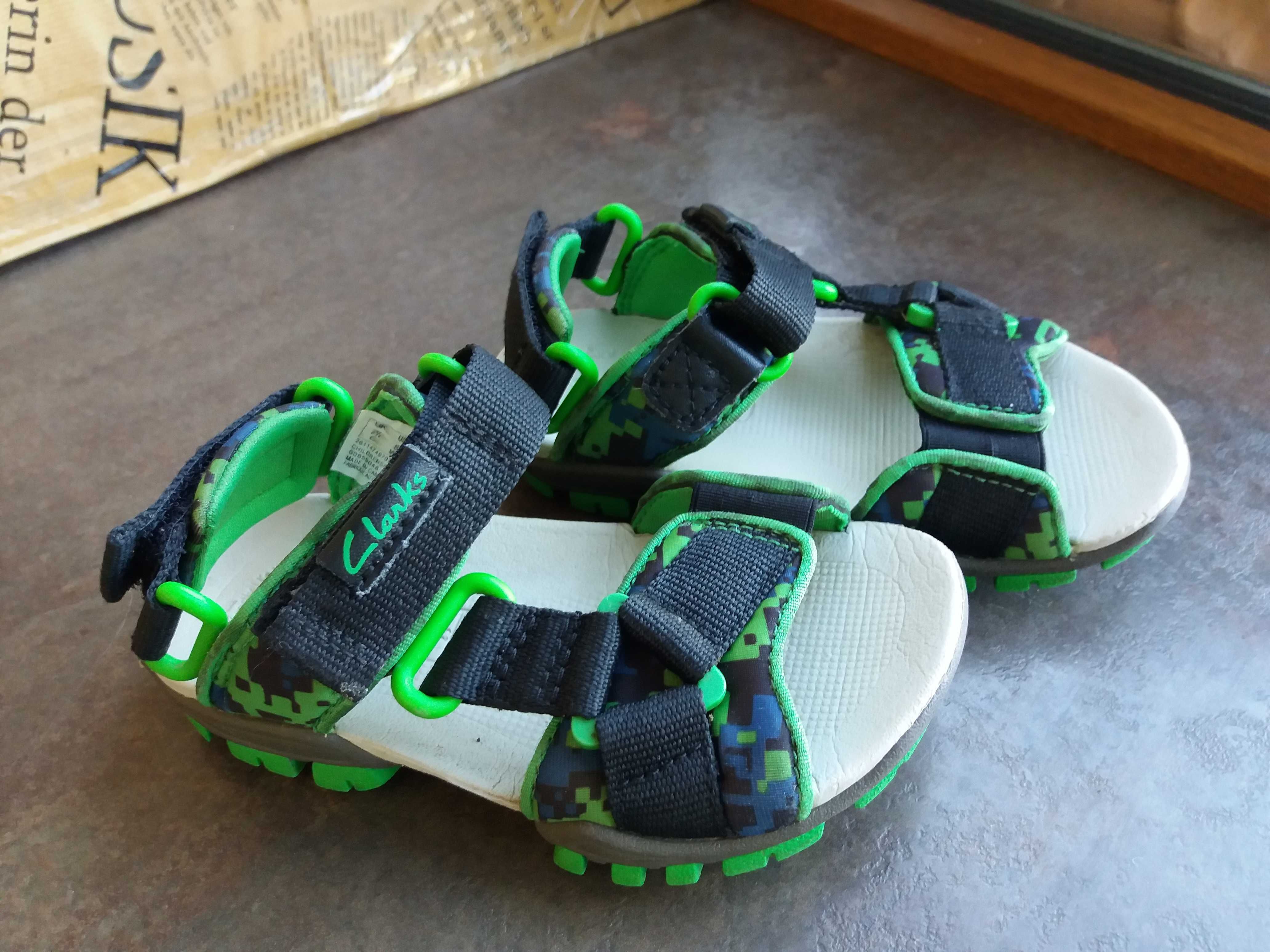 детски сандали,Clarks,летни отворени обувки за момче,номер25