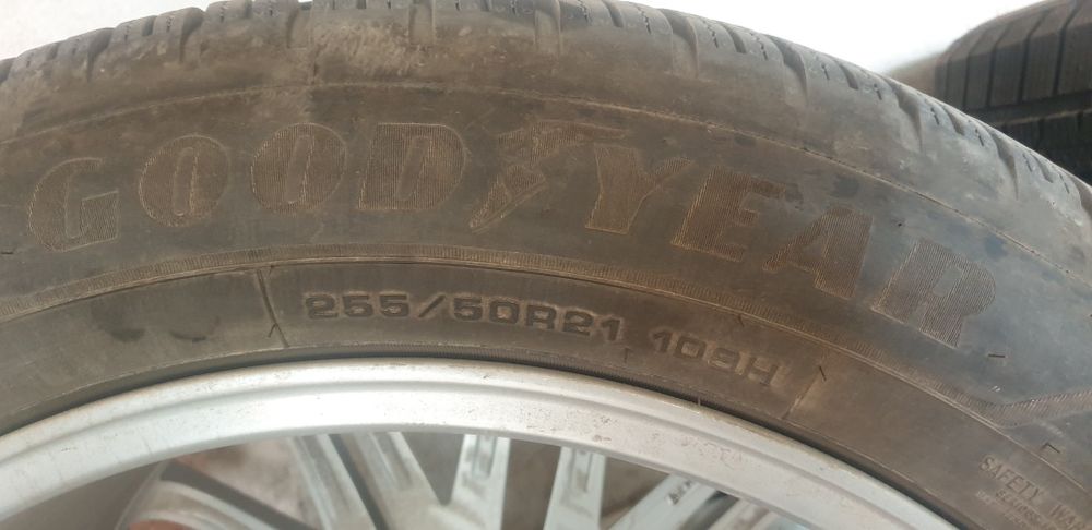 255/50R21 Goodyear с немски джанти