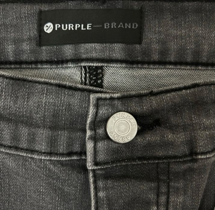 Blugi Purple gri cu stropi albi – mărimea 36 – 220 lei