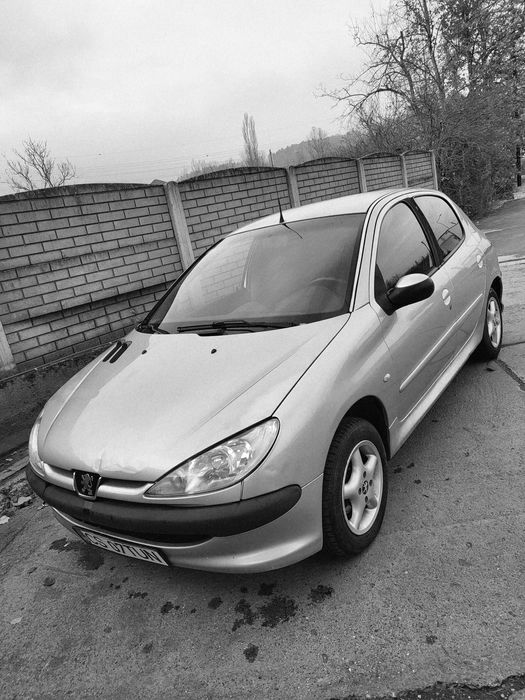 Pegeout 206 Hatchback