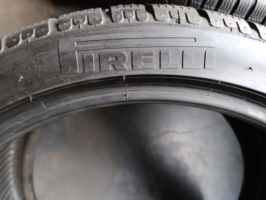 Anvelope de iarnă 255 35 19 Pirelli