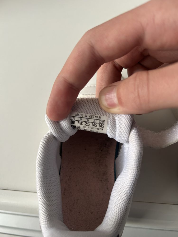 Маратонки Adidas за момиче
