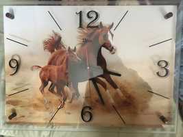 Часы настенные с лошадьми