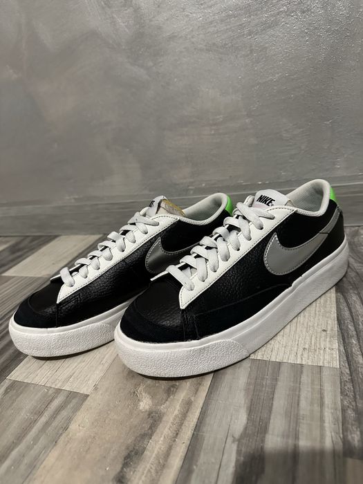 Дамски маратонки Nike