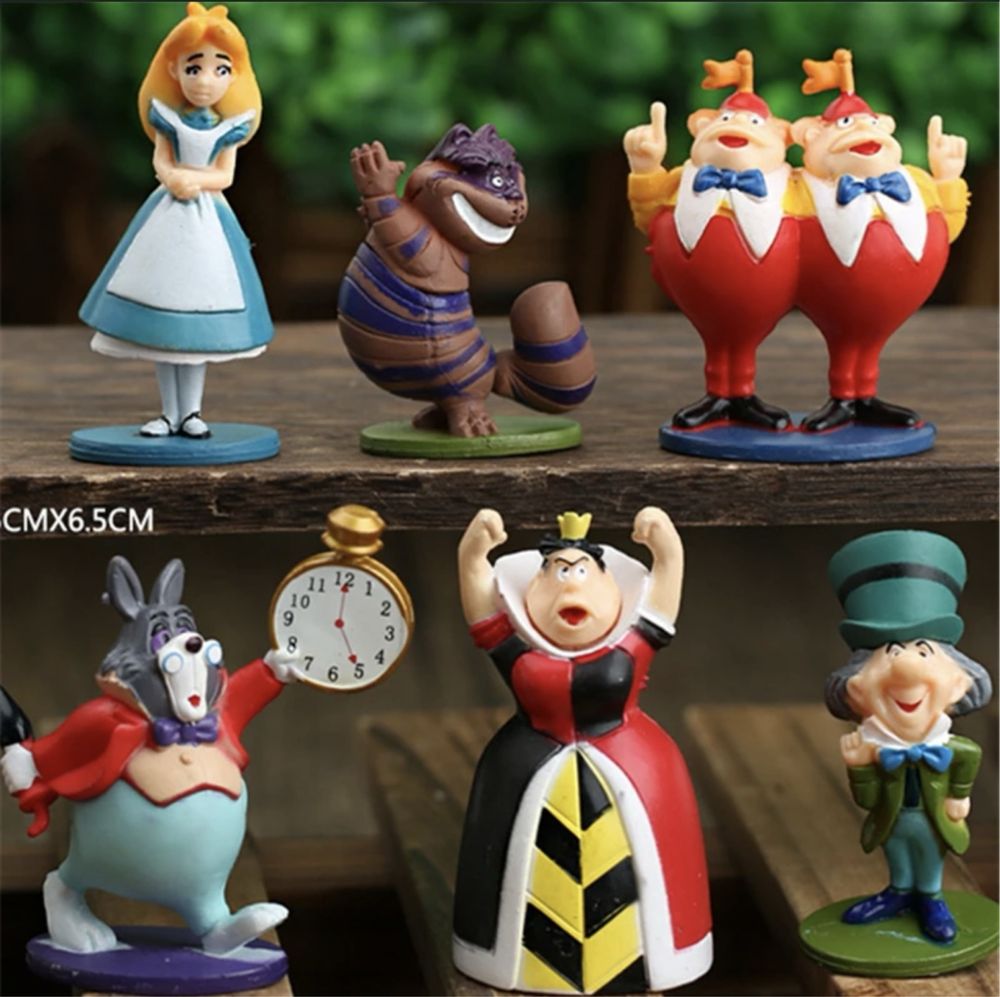 Set cu 6 Figurine Alice In Tara Minunilor NOU