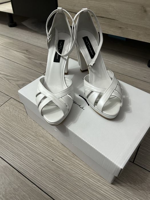 Vand sandale mireasa