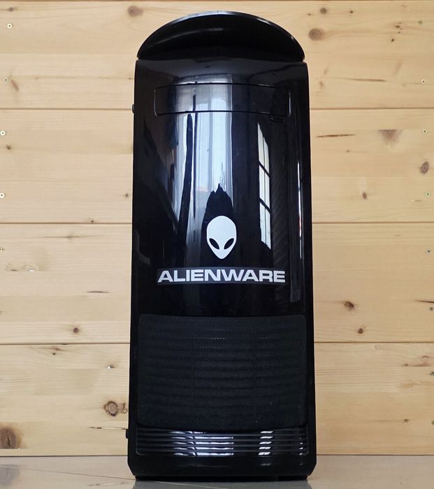Unitate pc gaming Alienware Aurora R4 Intel i7 GTX 1070TI 16GB RAM SSD