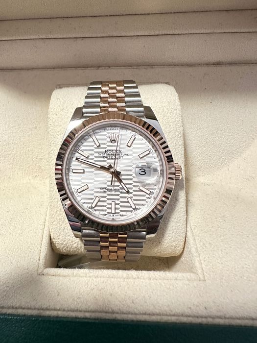 Rolex Datejust 41 Rose Gold Motif Dial