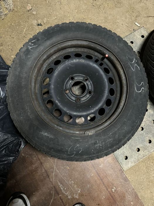 Vând roți de iarnă opel astra h Pirelli (195/65/15)