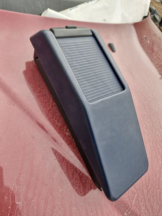 Барче за Мерцедес 124